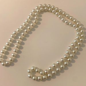 Pearl (faux) long necklace